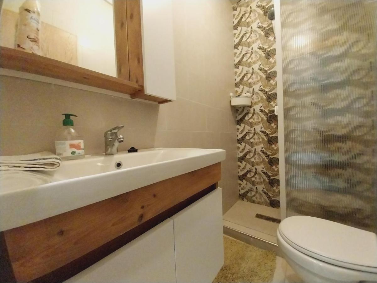 Cosy Appartement Proche De L'Aeroport Mohamed 5 Deroua Kültér fotó