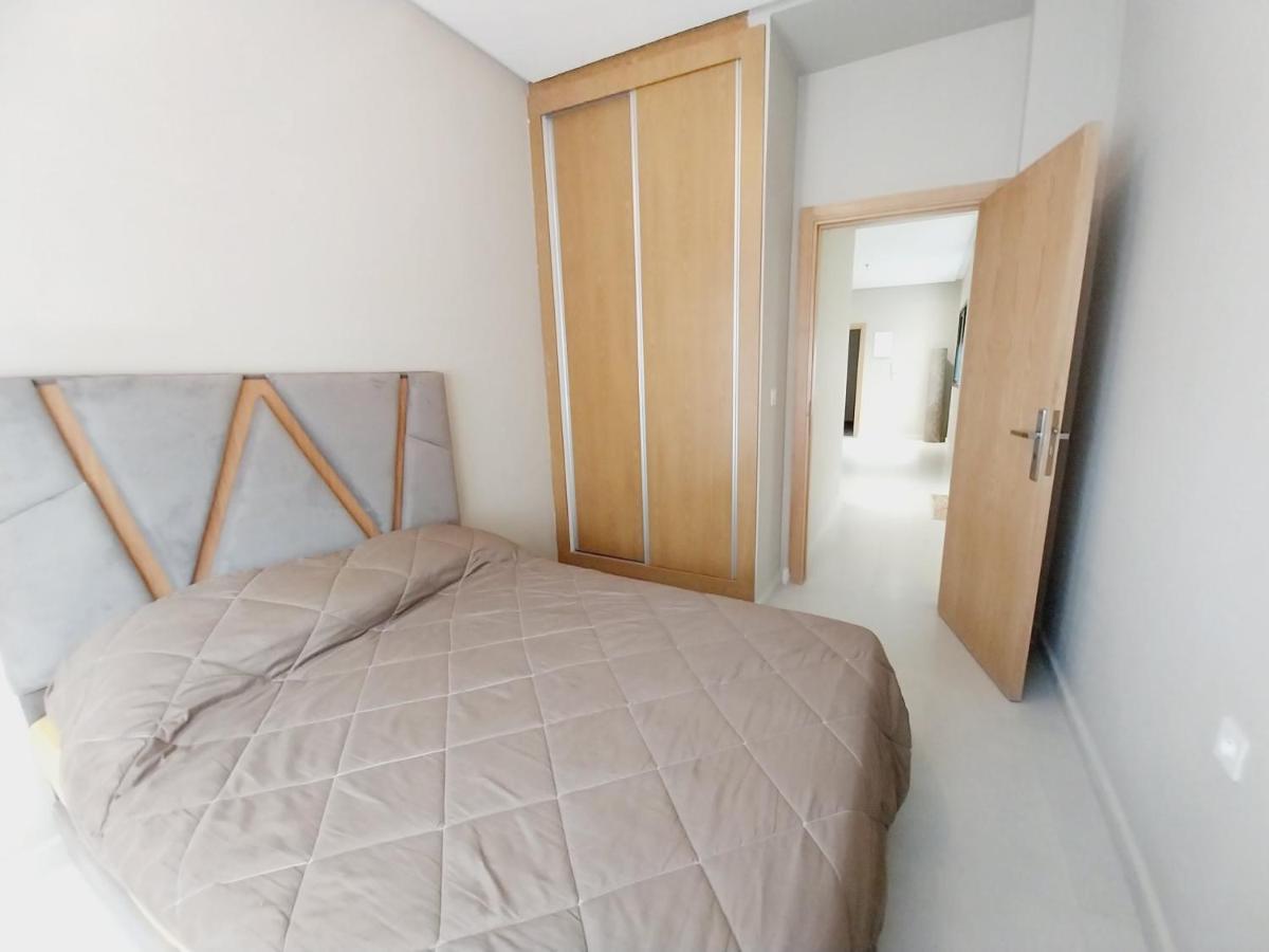 Cosy Appartement Proche De L'Aeroport Mohamed 5 Deroua Kültér fotó